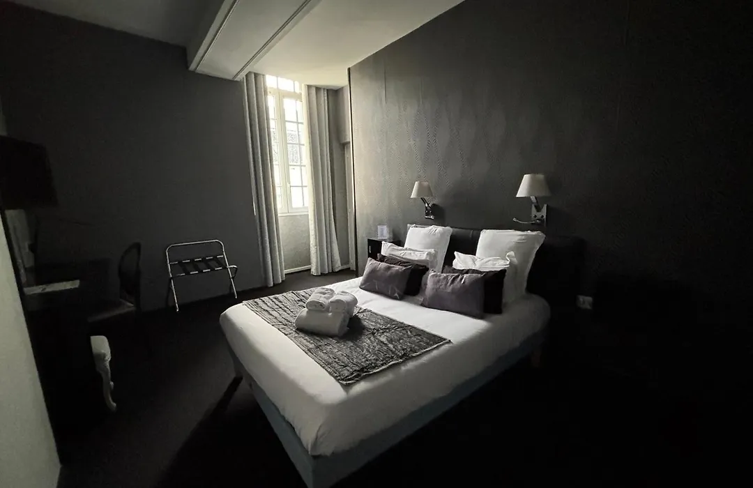 Hôtel - Restaurant Eugenie-1
