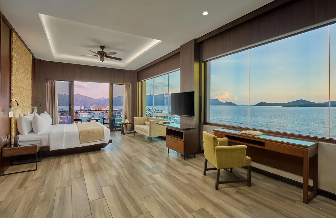 Two Seasons Coron Bayside Hotel-1