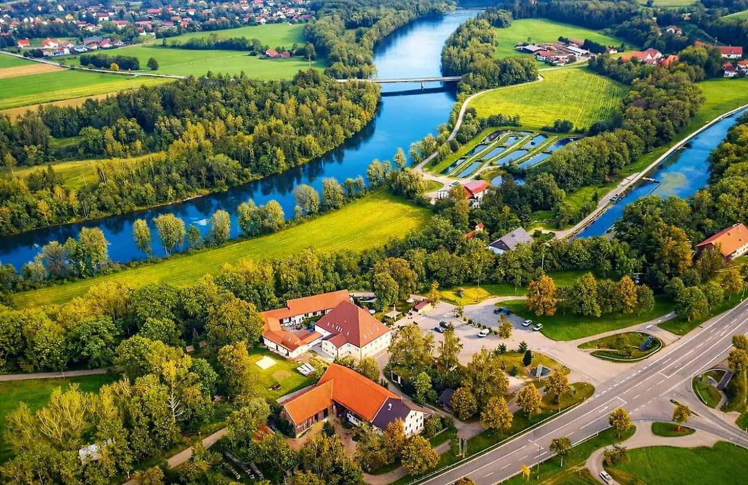 Landhotel Römerkessel-1