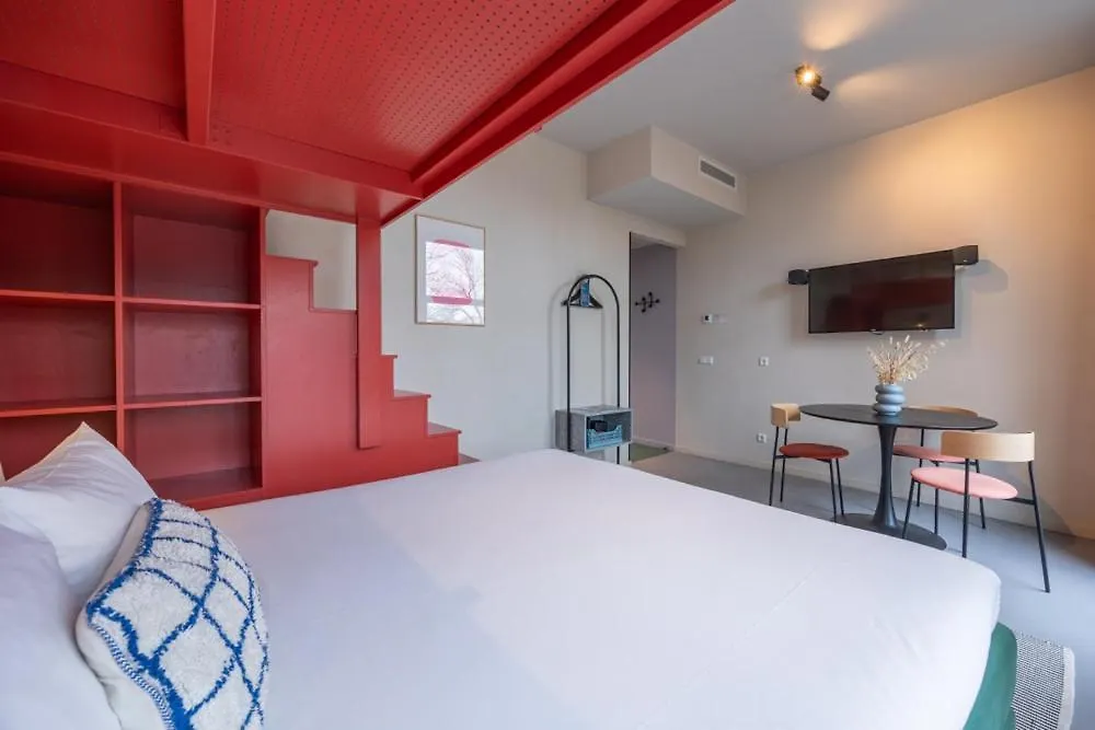 Hotel Emma Next-1