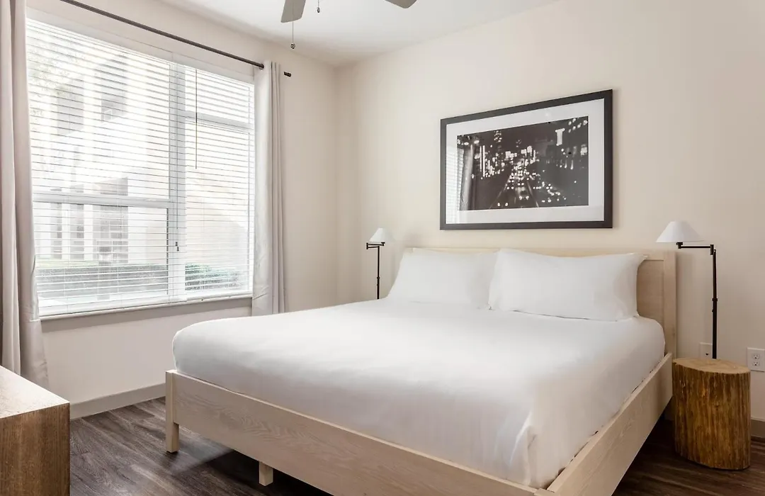 Kasa Love Field-Medical District Dallas-1