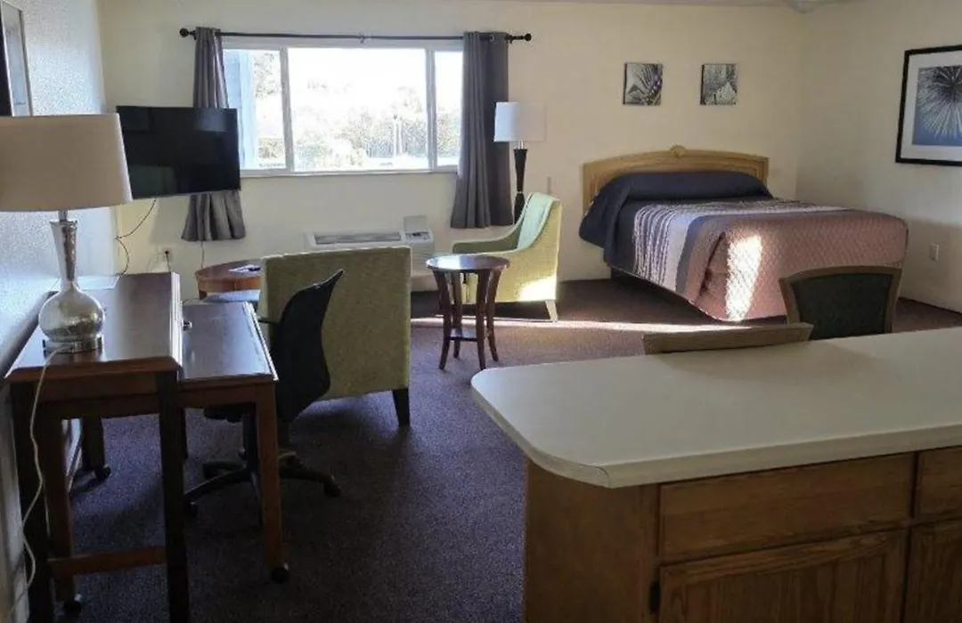 Bayview Inn-1