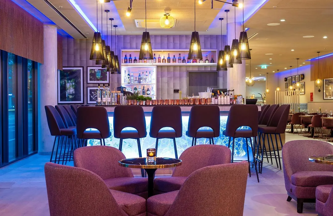 Leonardo Hotel Augsburg-1