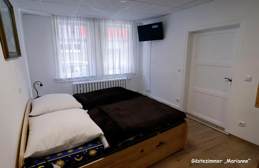 Gästezimmer zum rotem Karpfen-1