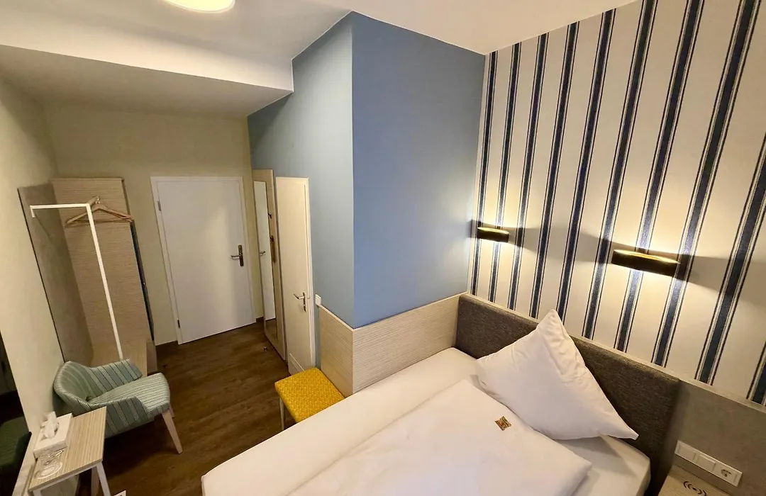Hotel Am Kornmarkt-1