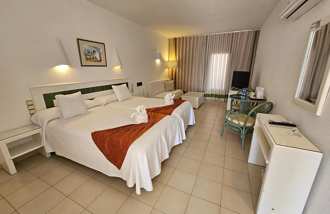 Hotel Puntazo II (Adults Only)-1