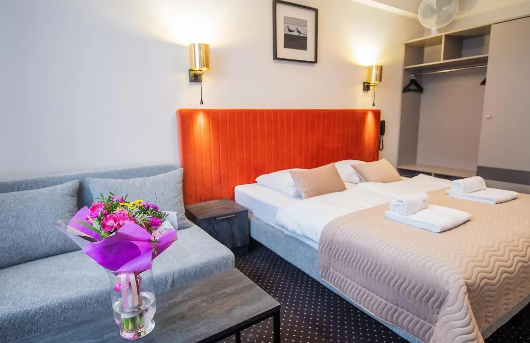 Hotel New Skanpol-1