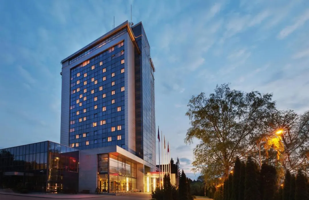 VILNIUS PARK PLAZA HOTEL&SPA, Restaurant, Panorama Bar, Conference&Banquet Center-1