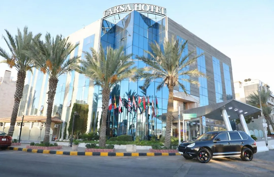 Larsa Hotel-1