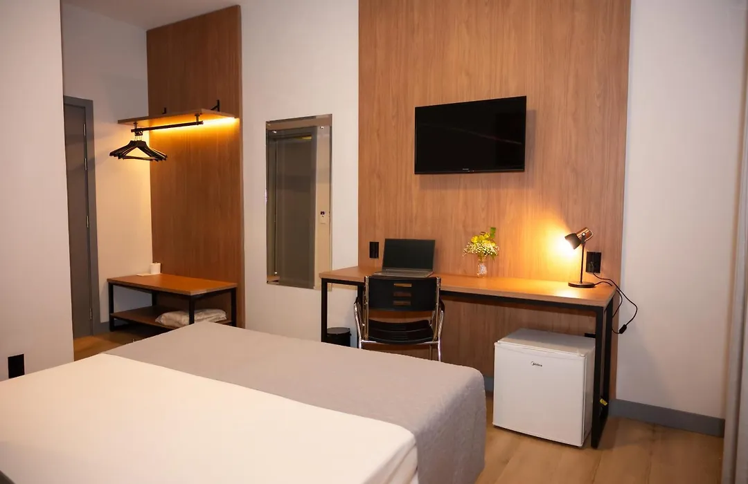 Delcas Hotel-1
