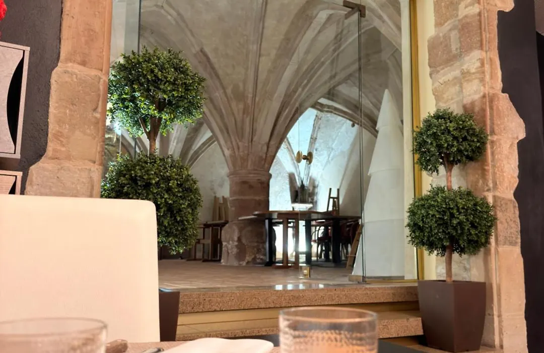 Logis Hotel de Paris-1
