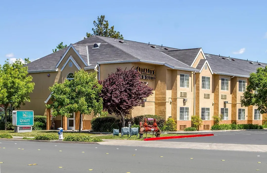 Econo Lodge Inn & Suites Santa Rosa South-1