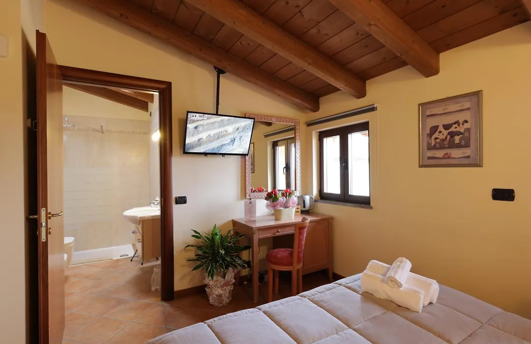 Hotel Locanda Dell'Oca Bianca-1