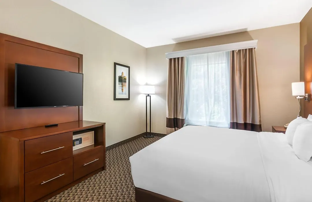 Comfort Suites - Jefferson City-1