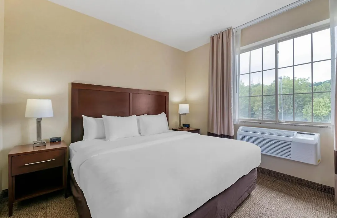 Comfort Suites Lake Geneva East-1