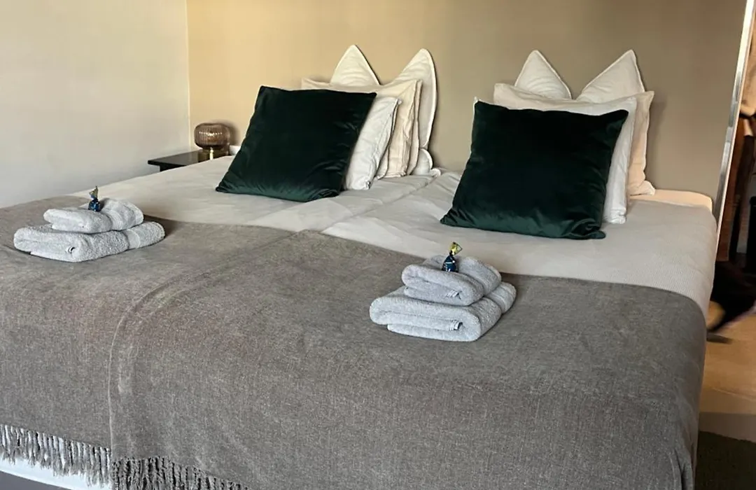 Carmen Rooms -- Boutique B&B By The Sea-1