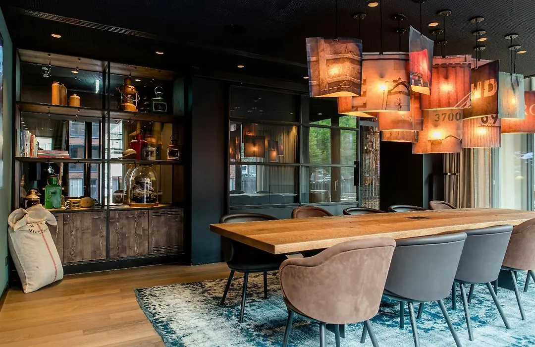 Motel One Hamburg-Fleetinsel-1