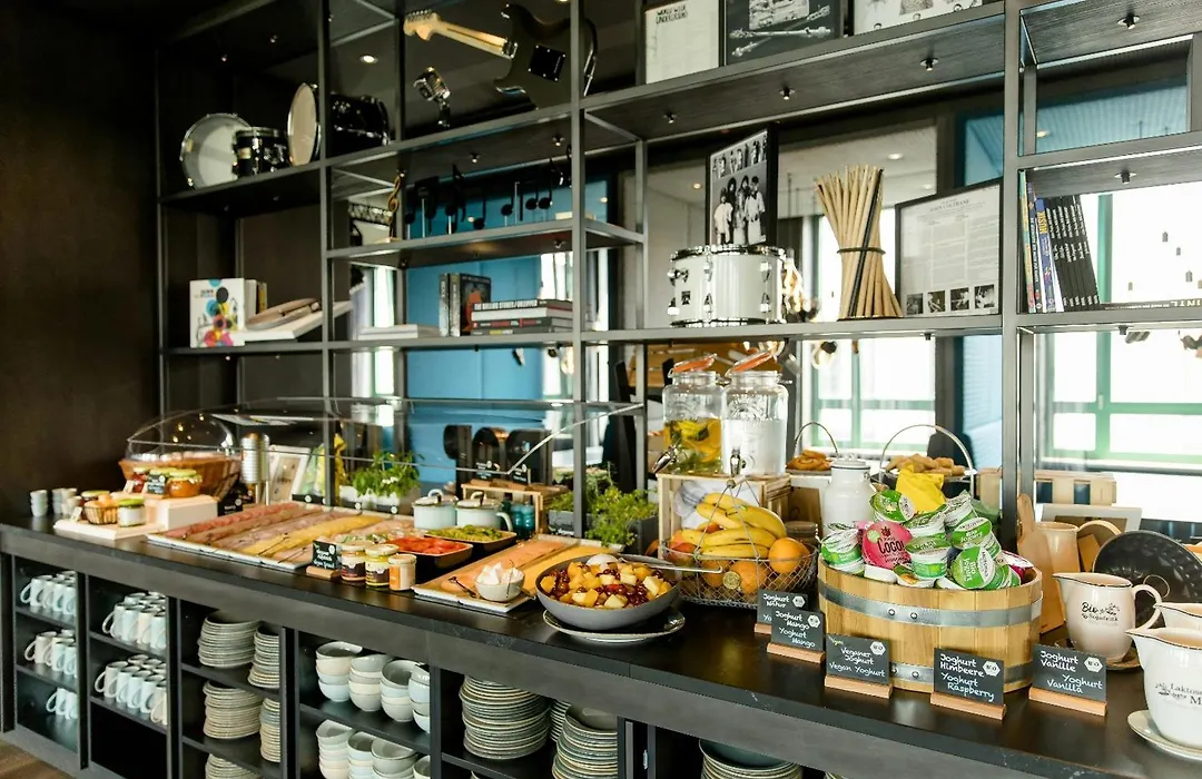 Motel One Mannheim-1