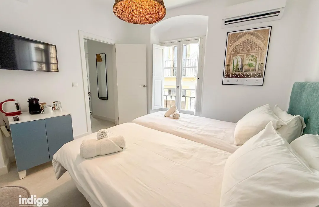 Casa Cristóbal Colón habitaciones con vistas a Semana Santa y Fiestas-1