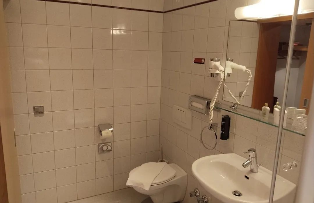 Hotel Germania-1