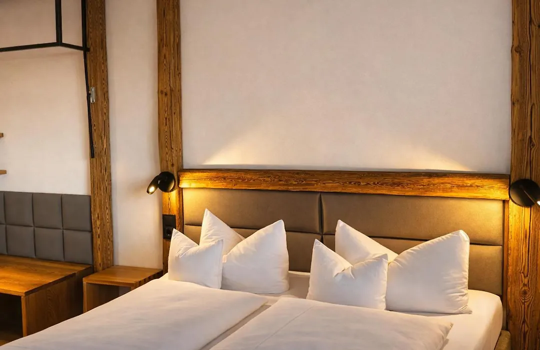 Hotel Grüner Baum-1
