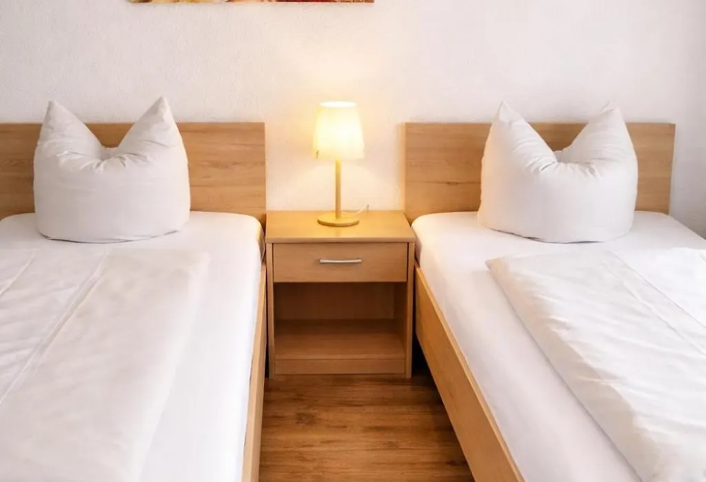 Hotel Discovery-1