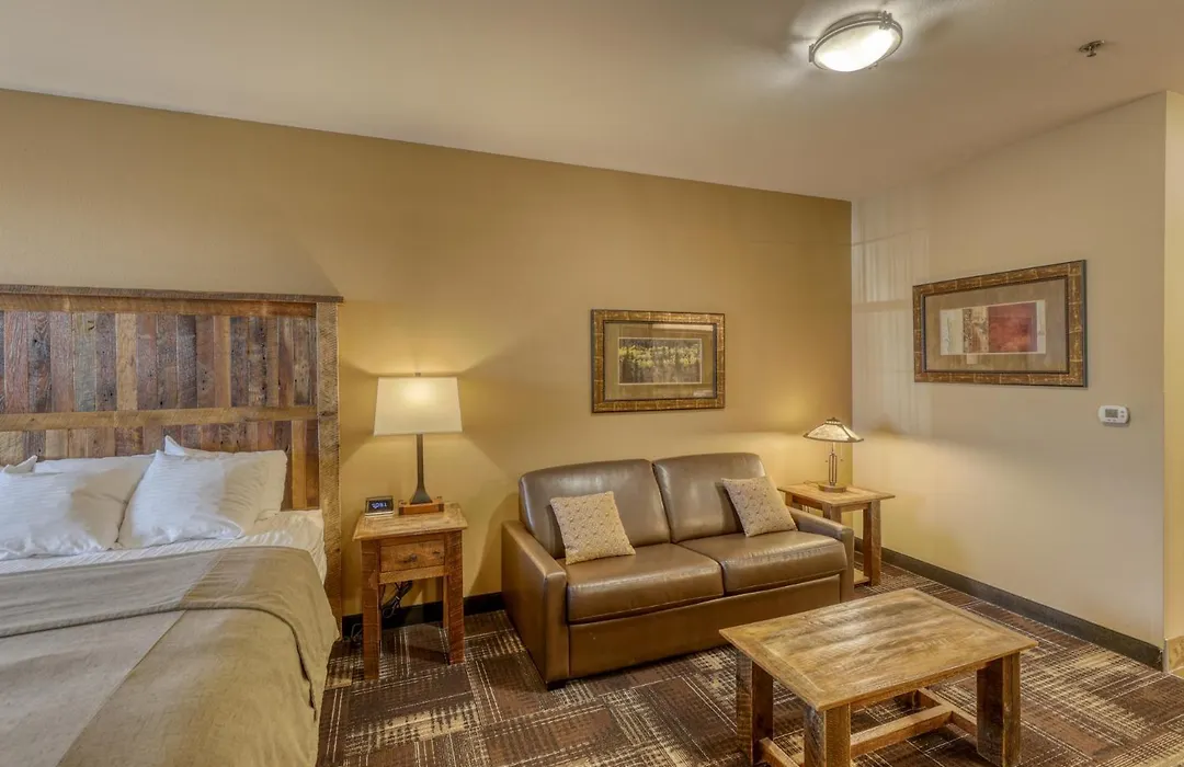 The Lodge At Deadwood-1