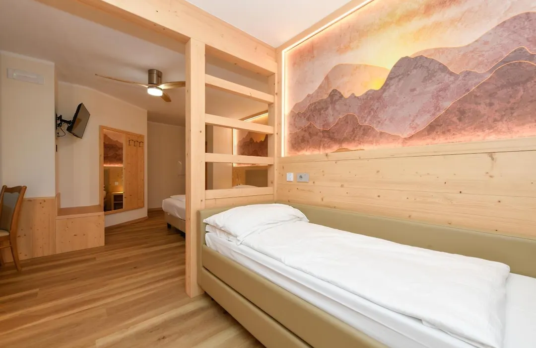 Hotel Denny-1