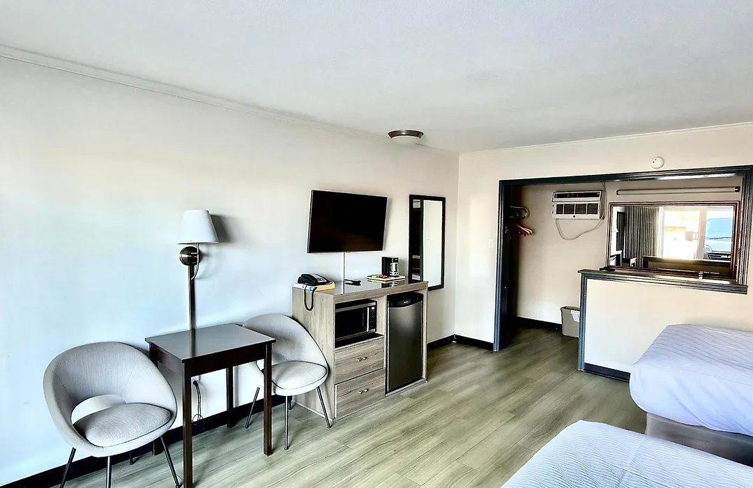 Budget Inn Conway-1