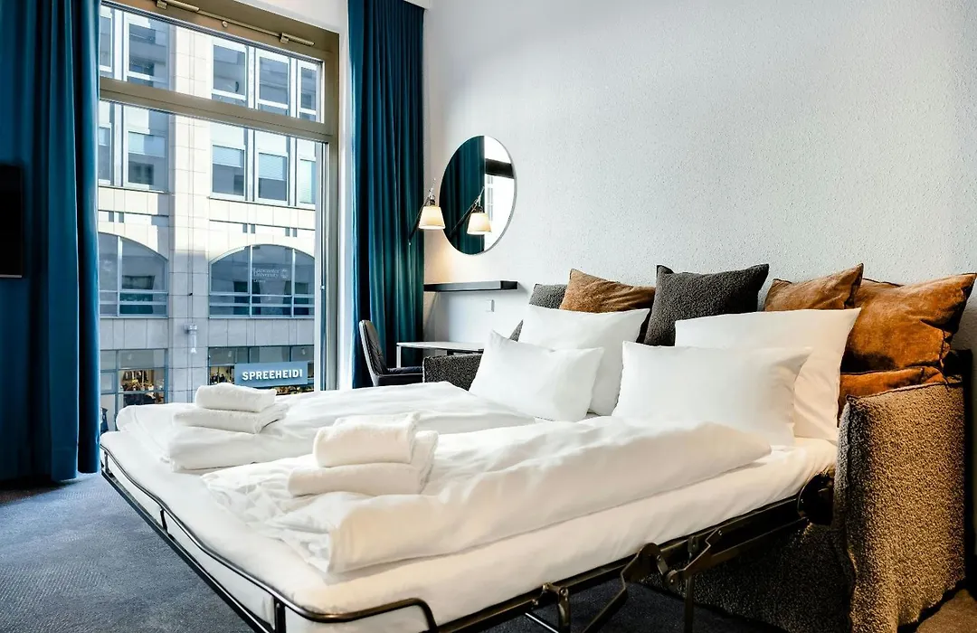 Motel One Leipzig-Nikolaikirche-1