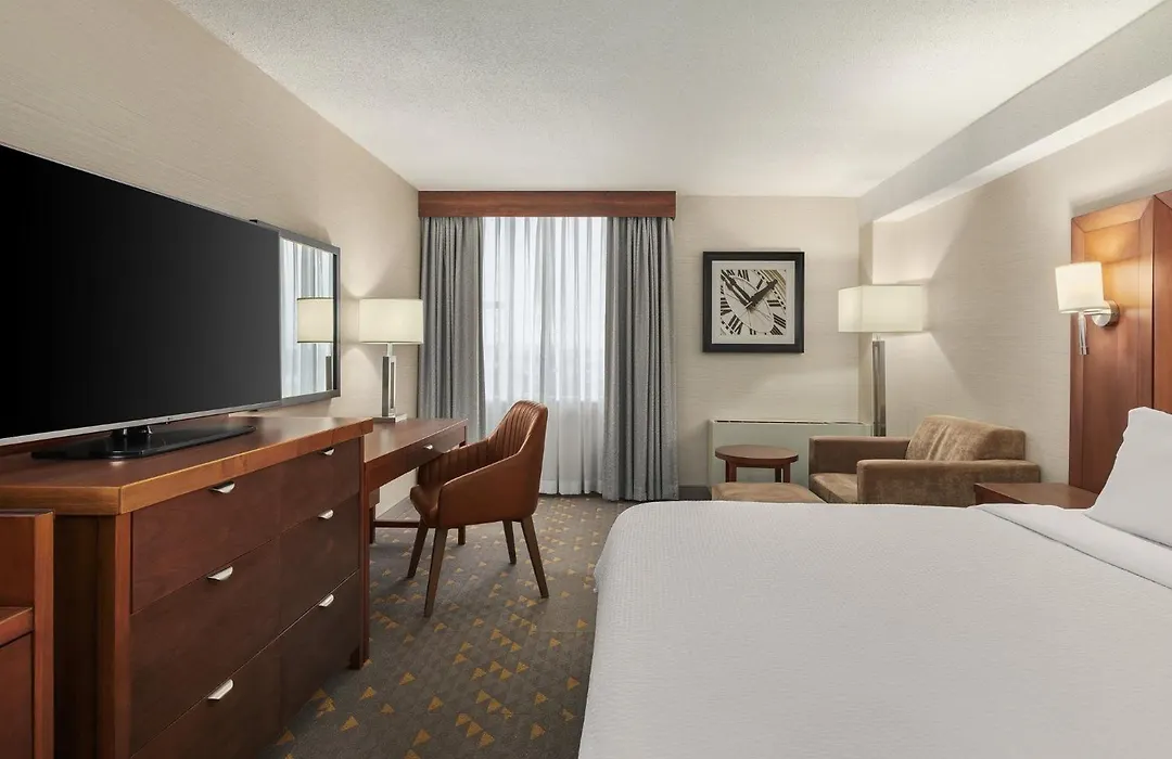 Holiday Inn Oakville Centre By Ihg-1
