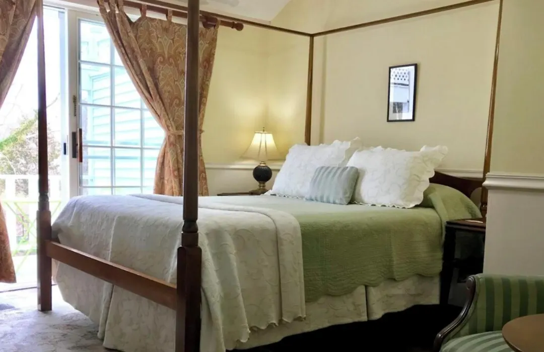 Queen Anne Inn-1