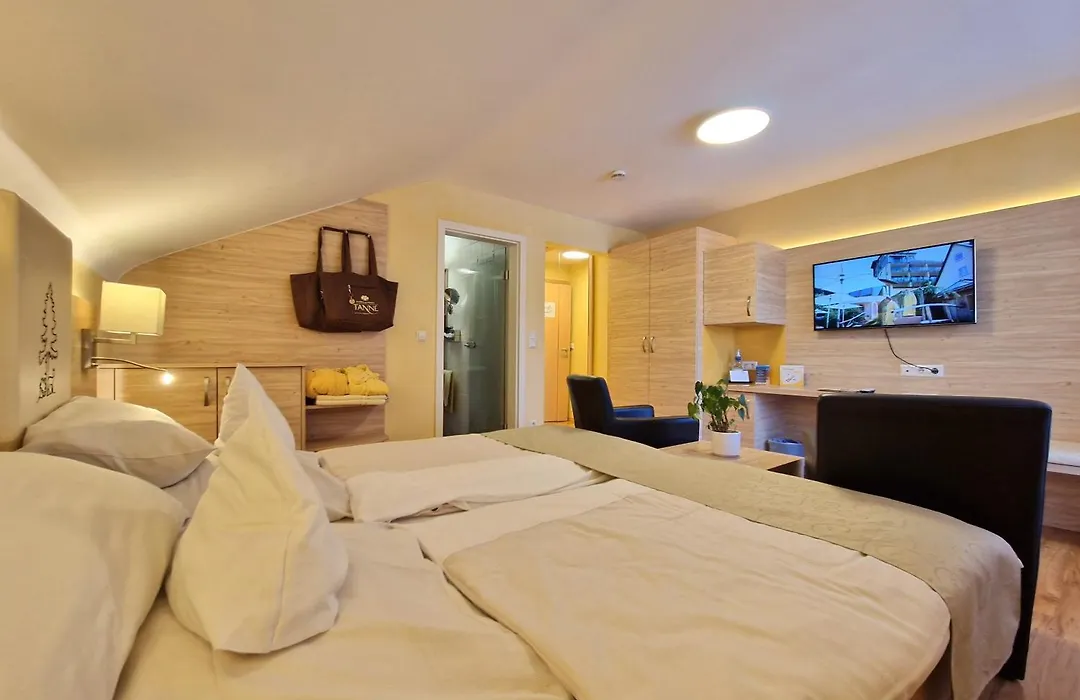 Wellnesshotel Tanne-1