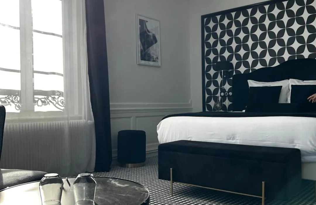 Hôtel Échappée en Baie - Chambres climatisées -Parking privé gratuit dont forfaits bornes électriques réservable-1