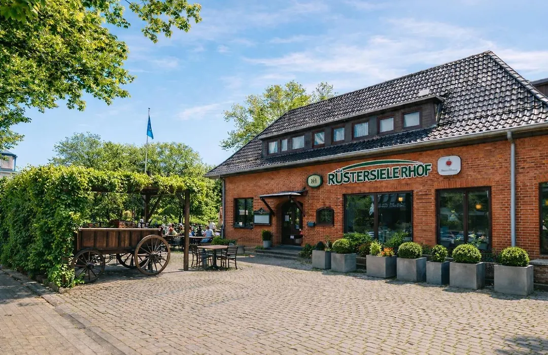 Hotel Rüstersieler Hof-1