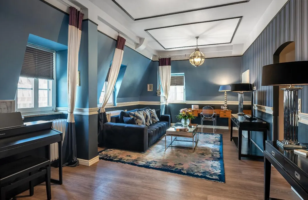 Hotel Würzburger Hof ****-1