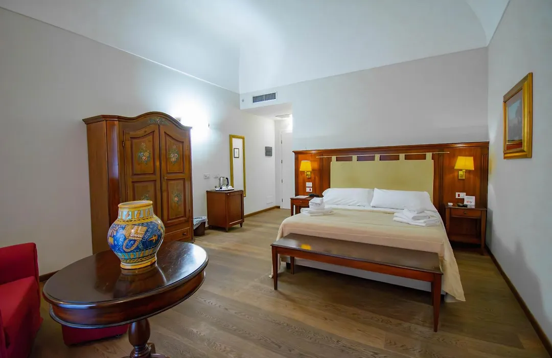 Hotel La Plumeria-1