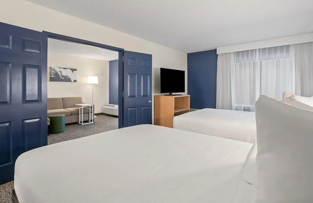 Spark By Hilton Bettendorf Quad Cities-1