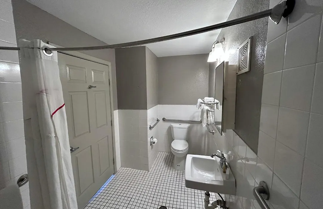 Red Roof Inn Arlington - Entertainment District-1