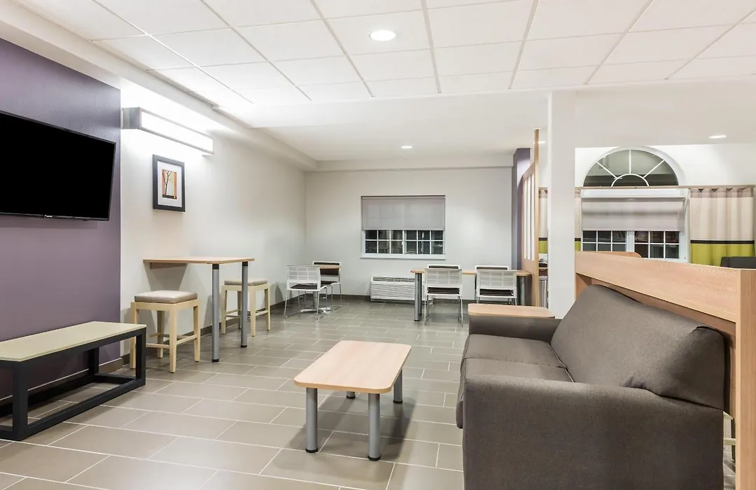 Microtel Inn & Suites By Wyndham Beaver Falls-1
