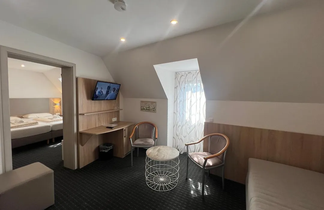 Hotel Kriemhilde-1
