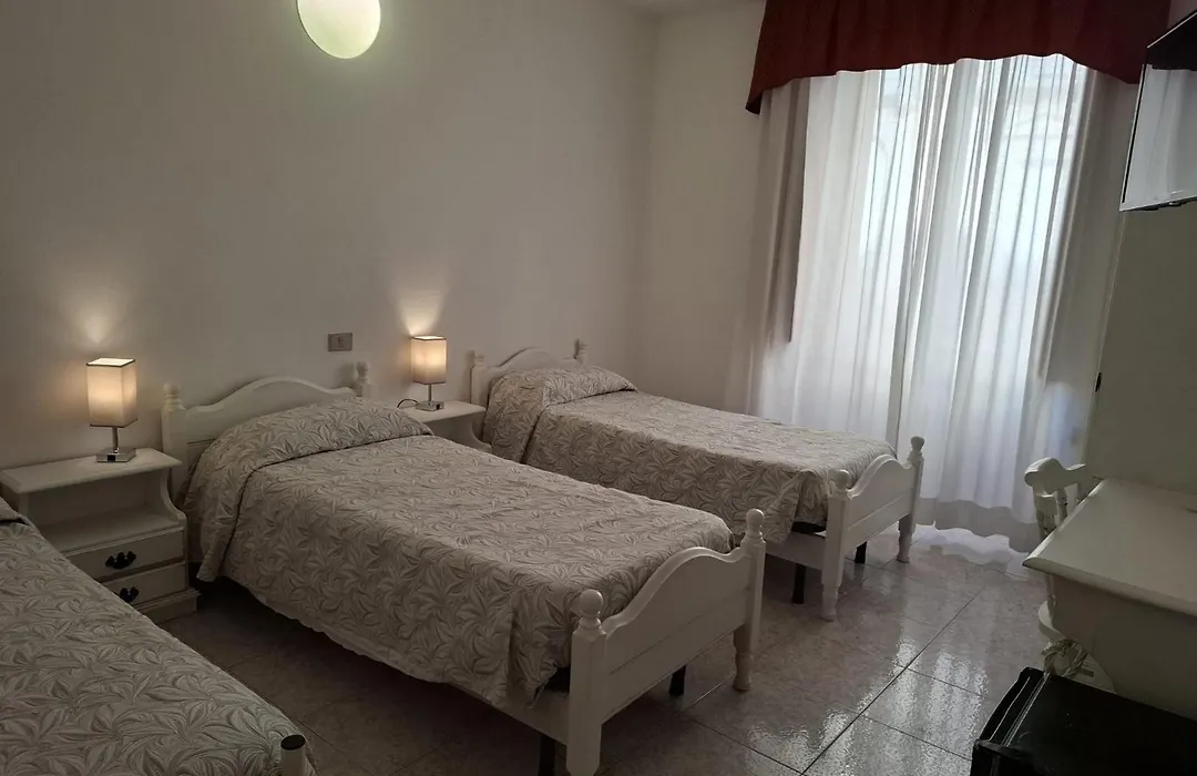 Hotel 4 Mori-1