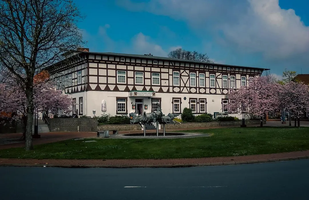 Deutsches Haus Munster-1