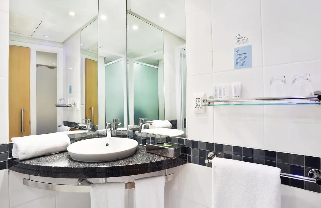 Holiday Inn Express Cape Town City Centre By Ihg-1