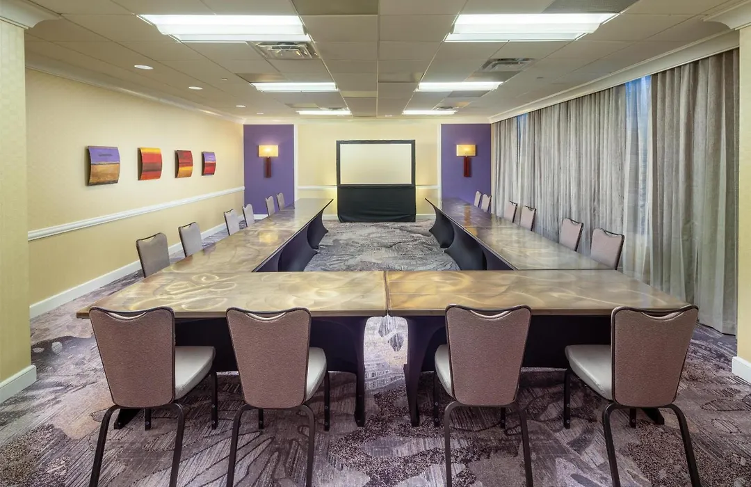 Hilton Charlotte Uptown-1