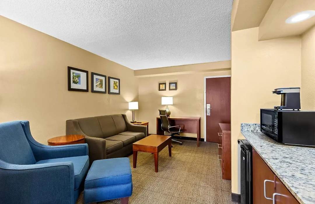 Comfort Inn & Suites Lakeland North I-4-1