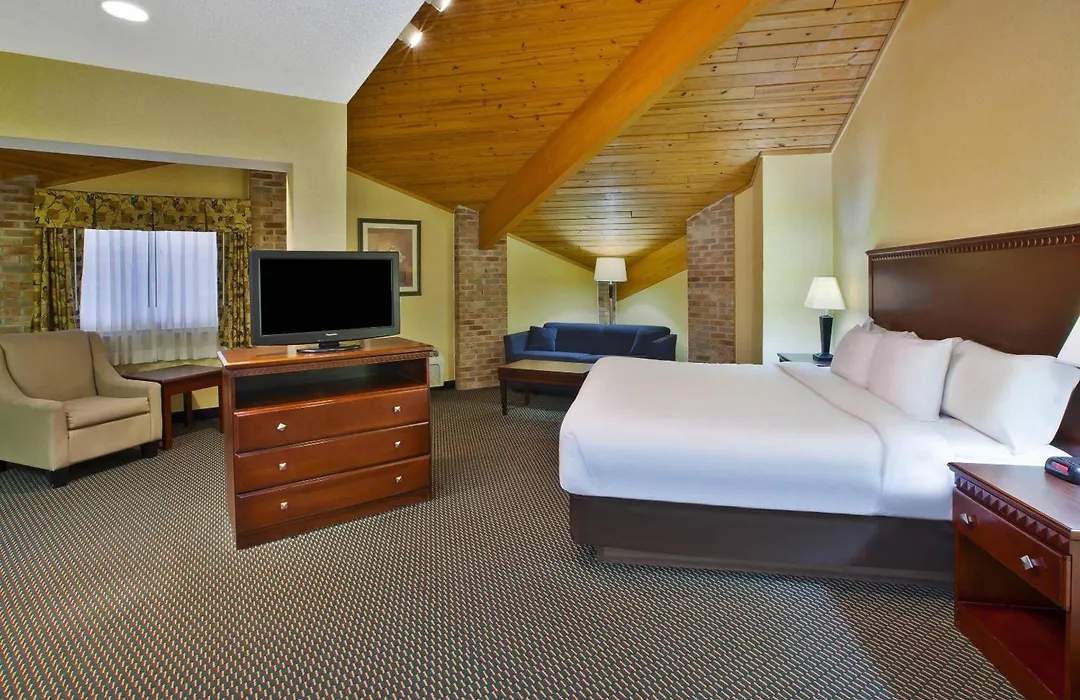 Quality Inn Marshall Near I-69-1