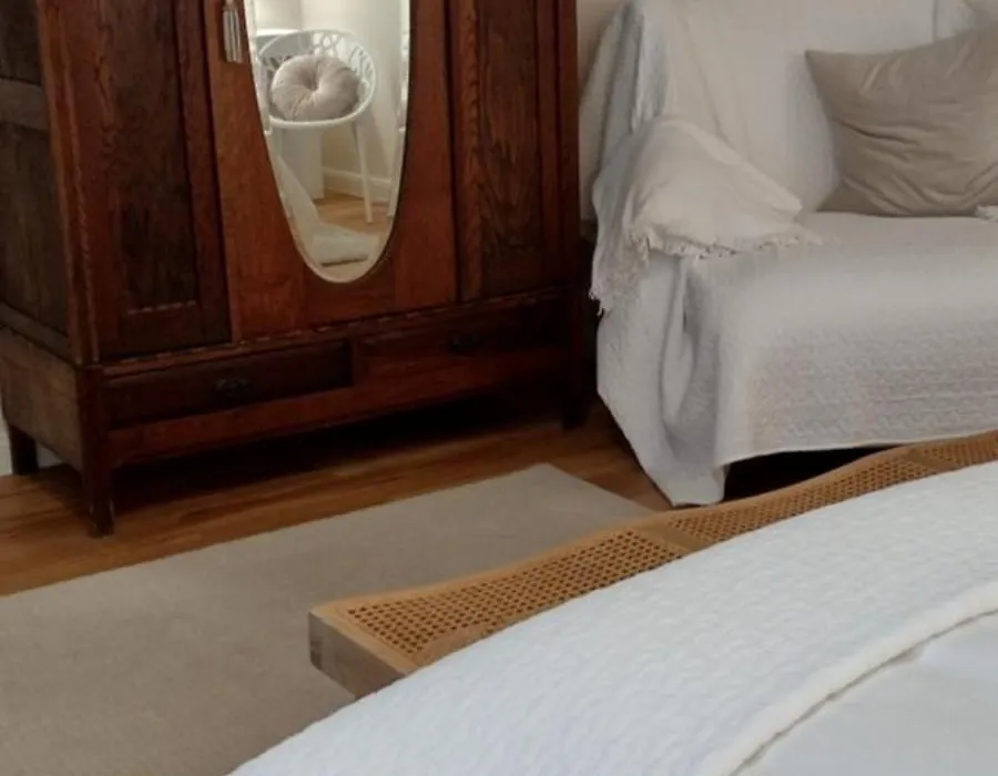 DAS KLEINE HOTEL IPHOFEN, klimatisierte Zimmer- 55 TV, TV mirroring, kleines Secret mit Garten&Terrassen, nahe aller VDP Weingüter, Hunde willkommen, fine dining, nahe KNAUF GIPS KG und KNAUF IT ConneKT-1