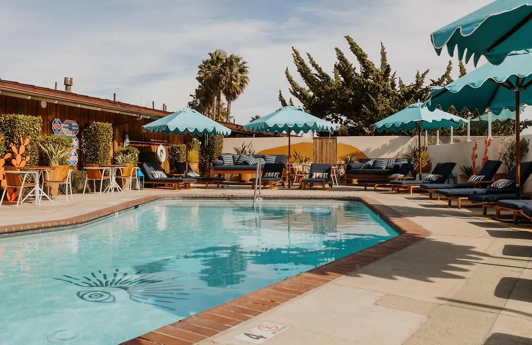 Skyview Los Alamos - 21 & Over Pool-1