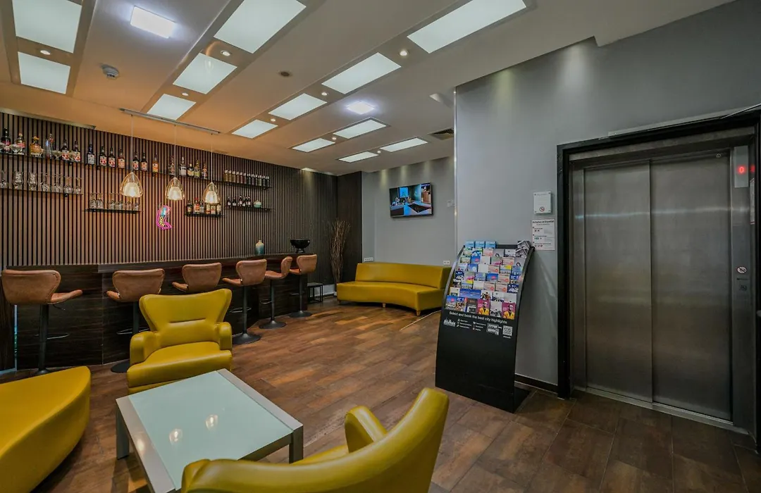 Ramada By Wyndham Frankfurt Central Station-1